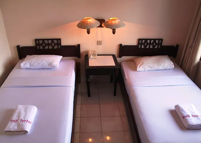 Hotel Indi 2*