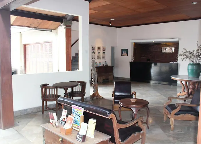 Indi Hotel 2*